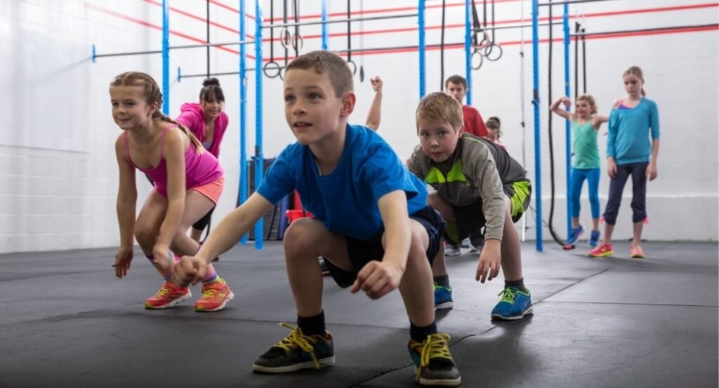 Kids in gym Klub premium tiers